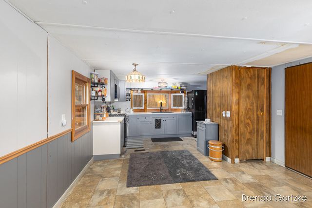 9807 N Maple Hill Road, Reynolds Twp, MI 49329