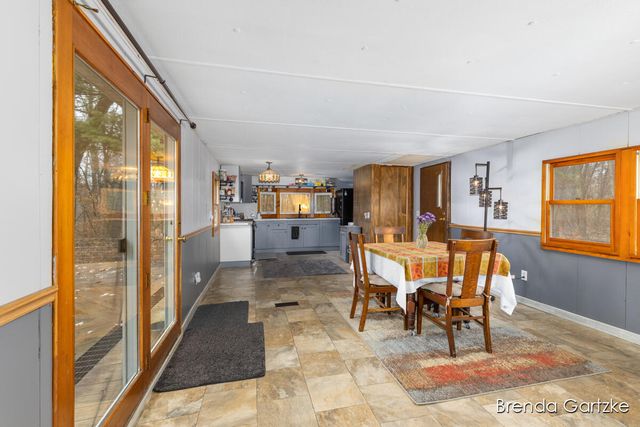 9807 N Maple Hill Road, Reynolds Twp, MI 49329