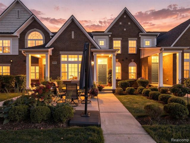 45590 Aragon Lane, Canton, MI 48187