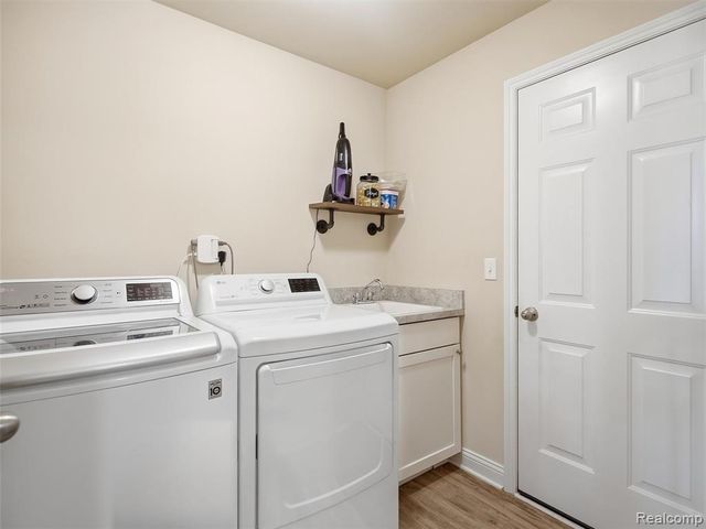 45590 Aragon Lane, Canton, MI 48187
