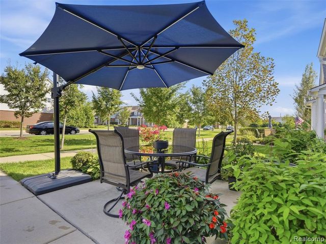 45590 Aragon Lane, Canton, MI 48187