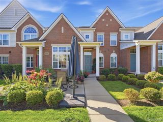 45590 Aragon Lane, Canton, MI 48187