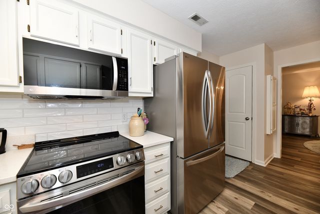 5668 Misty Ridge Circle, Indianapolis, IN 46237