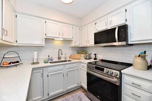 5668 Misty Ridge Circle, Indianapolis, IN 46237