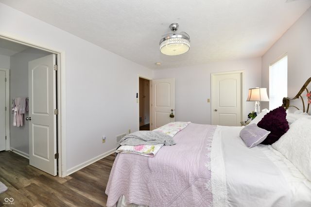 5668 Misty Ridge Circle, Indianapolis, IN 46237