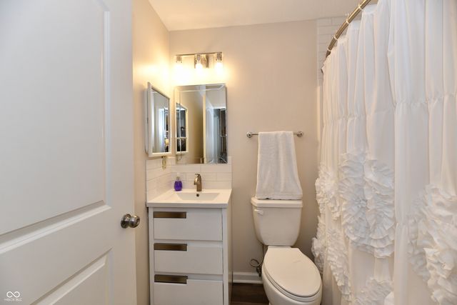 5668 Misty Ridge Circle, Indianapolis, IN 46237