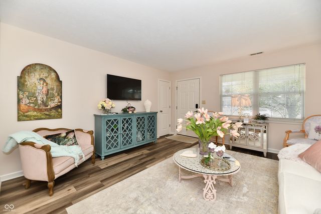 5668 Misty Ridge Circle, Indianapolis, IN 46237