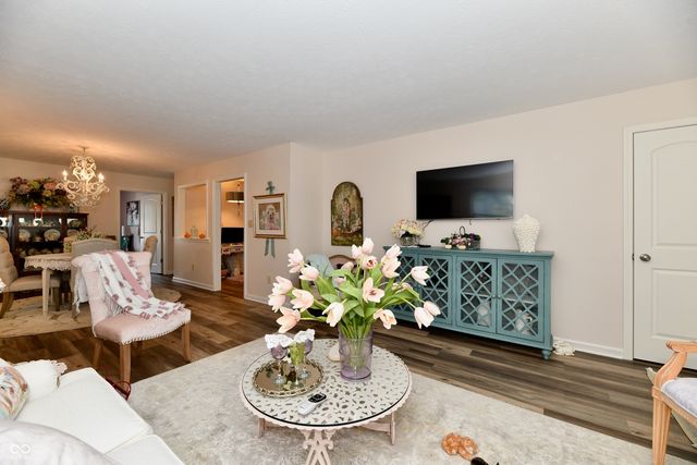 5668 Misty Ridge Circle, Indianapolis, IN 46237