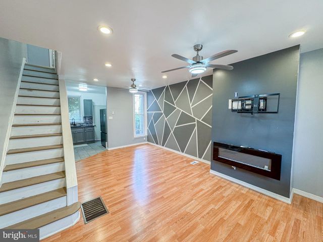 1217 S PEACH ST, Philadelphia, PA 19143