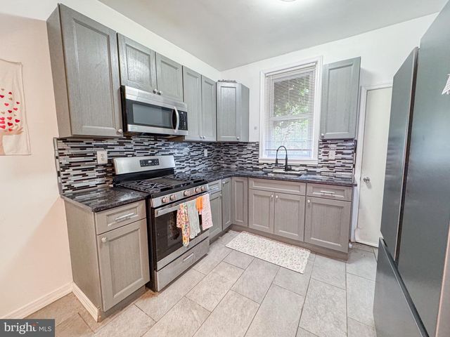 1217 S PEACH ST, Philadelphia, PA 19143