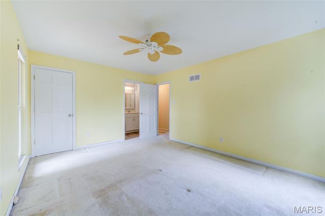 127 Spring Leaf Drive, St Peters, MO 63376