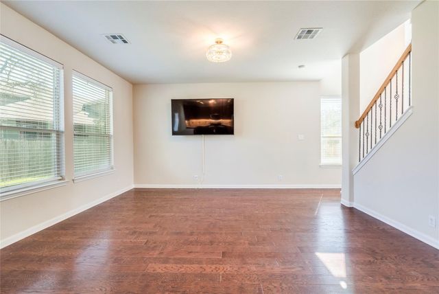 17708 Linkhill DR, Dripping Springs, TX 78620