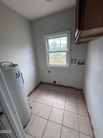 803 Antioch Church Road, Dunn, NC 28334