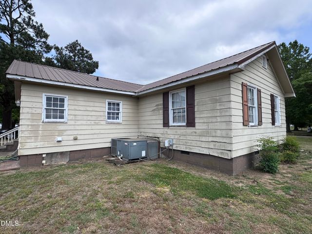 803 Antioch Church Road, Dunn, NC 28334
