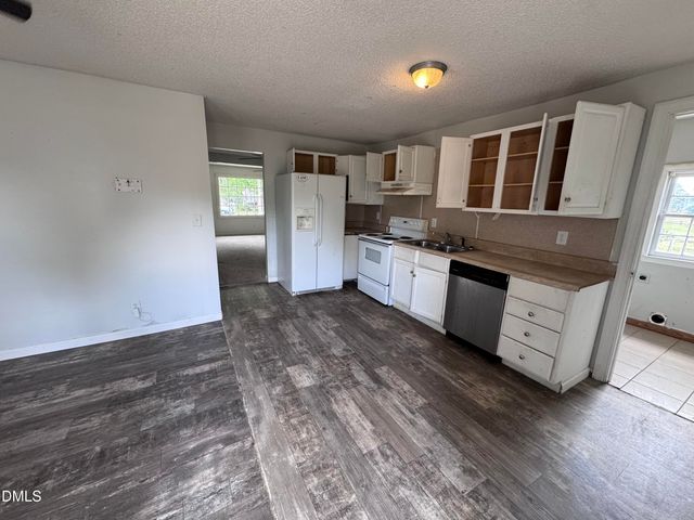 803 Antioch Church Road, Dunn, NC 28334