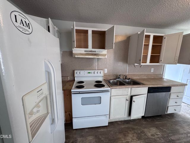 803 Antioch Church Road, Dunn, NC 28334
