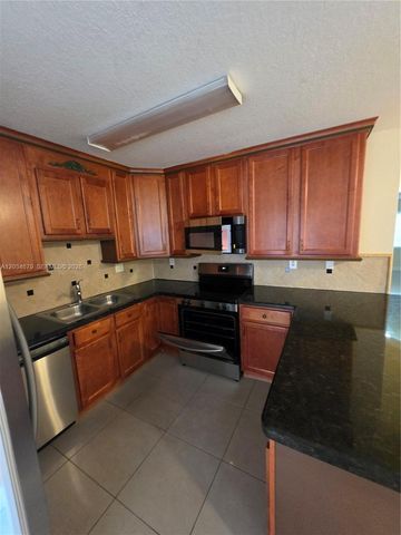 13403 SW 261st Ln, Homestead, FL 33032