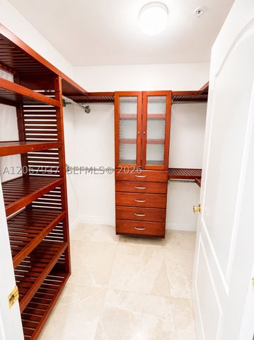 3501 N Ocean Dr V1, Hollywood, FL 33019