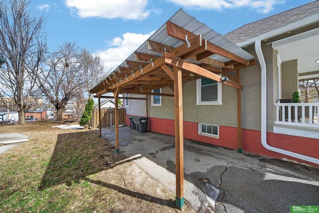 3202 Marcy Street, Omaha, NE 68105