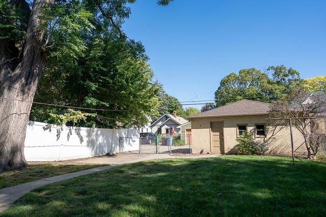 3241 30th Avenue S, Minneapolis, MN 55406