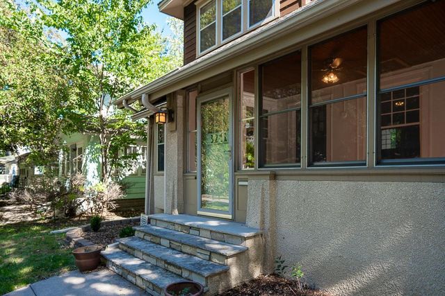 3241 30th Avenue S, Minneapolis, MN 55406