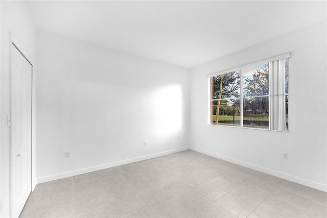 7200-108 NW 177th Street, Hialeah, FL 33015