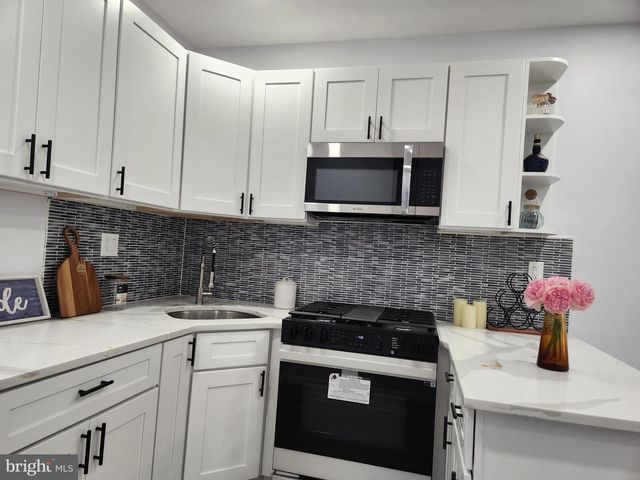 631 CROSS ST, Philadelphia, PA 19147
