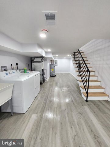 631 CROSS ST, Philadelphia, PA 19147