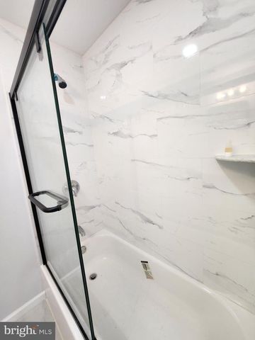 631 CROSS ST, Philadelphia, PA 19147