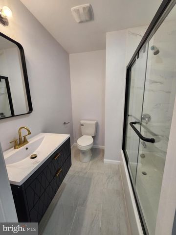 631 CROSS ST, Philadelphia, PA 19147