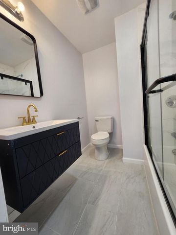 631 CROSS ST, Philadelphia, PA 19147