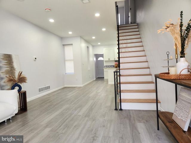 631 CROSS ST, Philadelphia, PA 19147