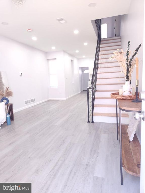 631 CROSS ST, Philadelphia, PA 19147