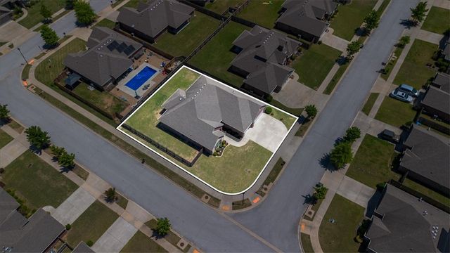 4846 W Wales Drive, Fayetteville, AR 72704