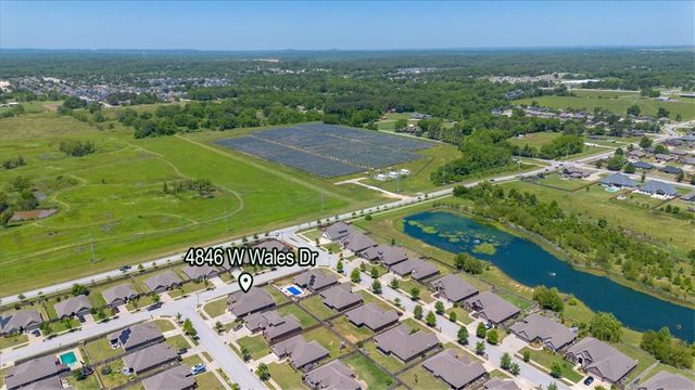 4846 W Wales Drive, Fayetteville, AR 72704
