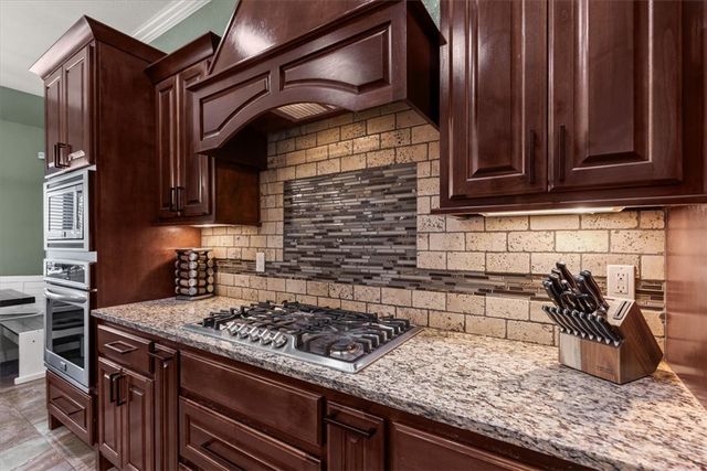 4846 W Wales Drive, Fayetteville, AR 72704