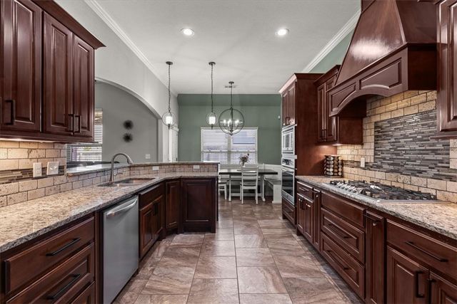 4846 W Wales Drive, Fayetteville, AR 72704