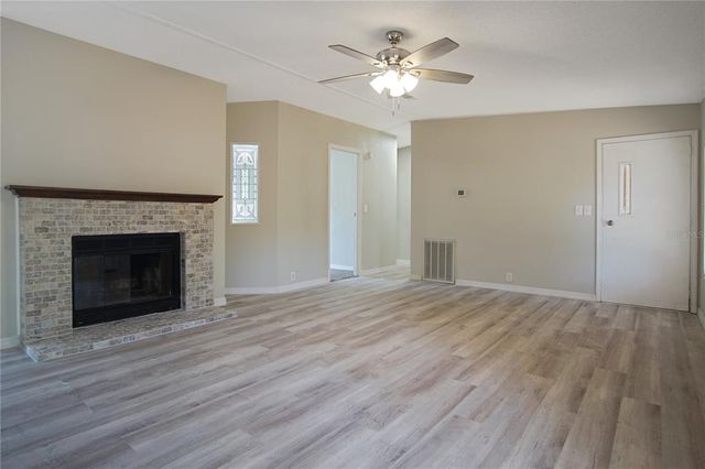 3611 ISLAND OAKS COURT, Lakeland, FL 33805