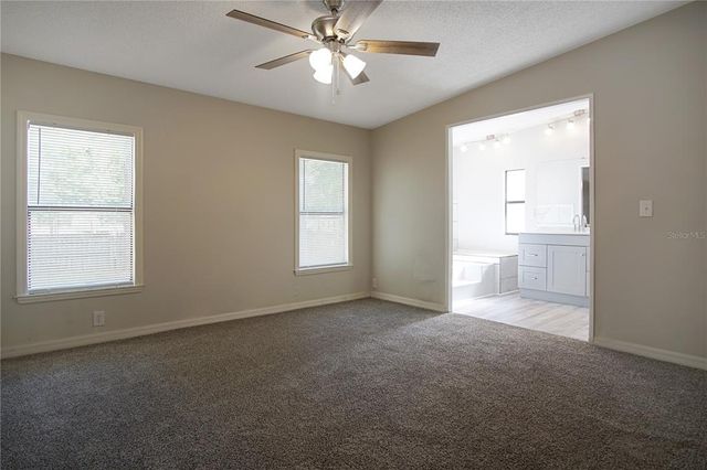 3611 ISLAND OAKS COURT, Lakeland, FL 33805