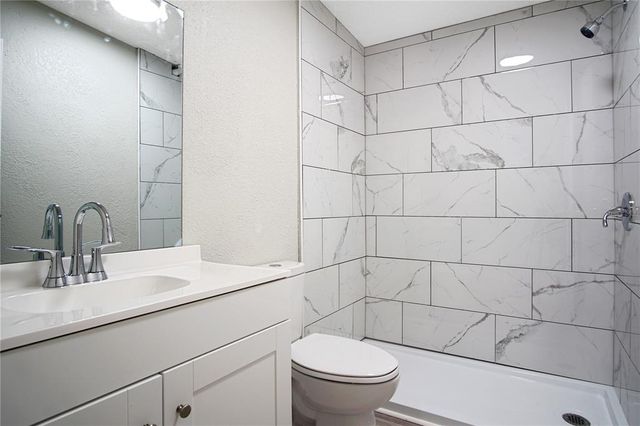 3611 ISLAND OAKS COURT, Lakeland, FL 33805