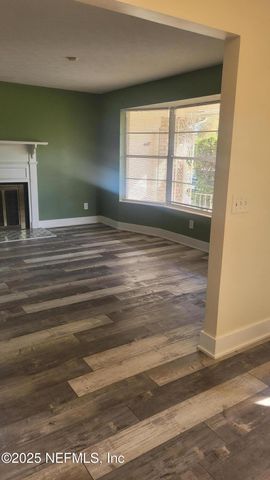 8515 VERMANTH Road, Jacksonville, FL 32211