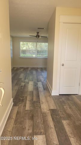 8515 VERMANTH Road, Jacksonville, FL 32211