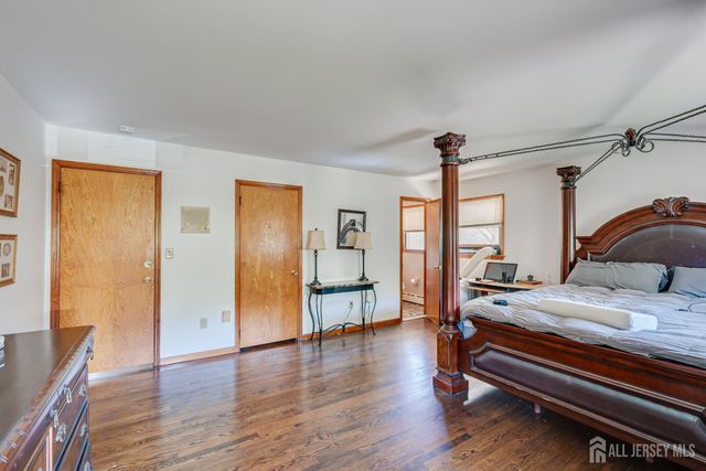55 Ferry Road, Old Bridge, NJ 08857