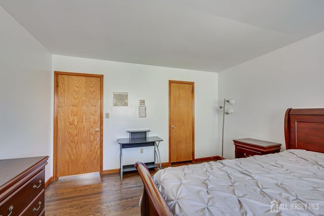 55 Ferry Road, Old Bridge, NJ 08857