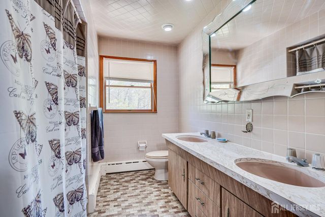55 Ferry Road, Old Bridge, NJ 08857