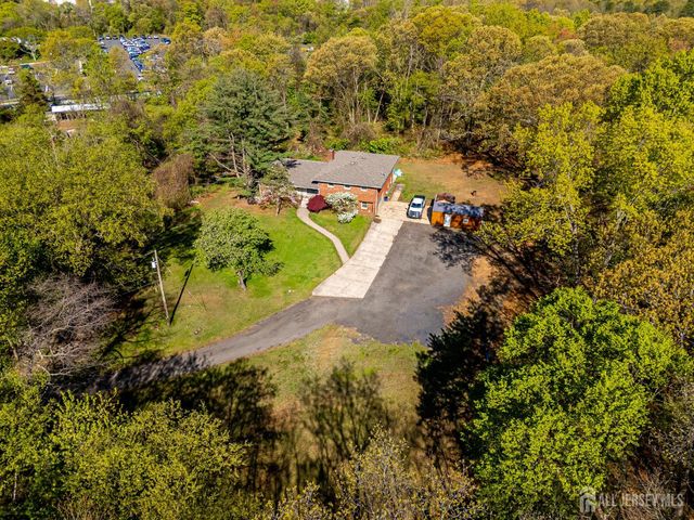 55 Ferry Road, Old Bridge, NJ 08857