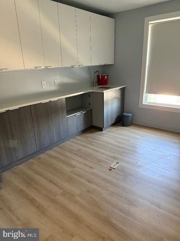 68 E LANCASTER AVE, Paoli, PA 19301