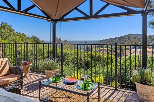 609 Willowbrook, Monrovia, CA 91016