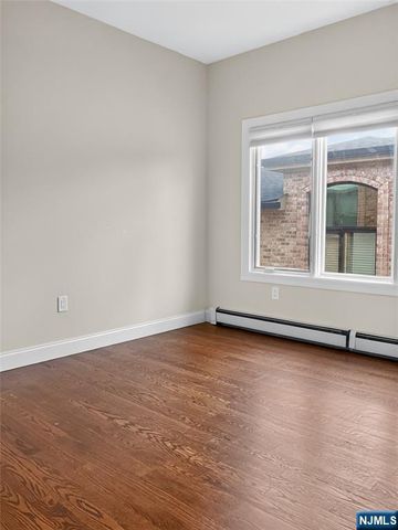 365 Tom Hunter Road, Fort Lee, NJ 07024