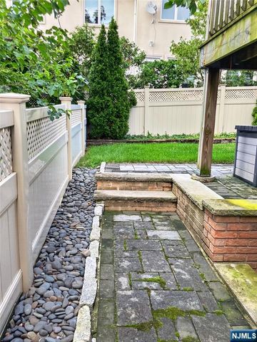 365 Tom Hunter Road, Fort Lee, NJ 07024